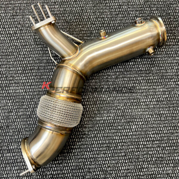 High-quality downpipe for BMW X5 G05 X6 G06 X7 G07 30dX models with B57 engine