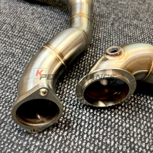 High-quality downpipe for BMW E82 E88 135i with N54 engine