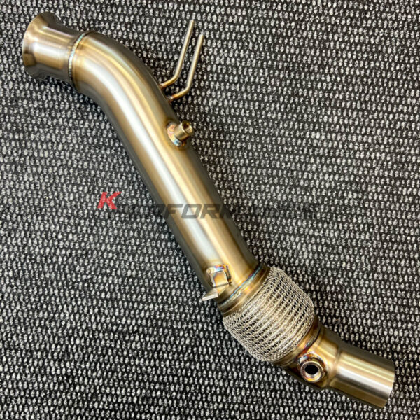 High-quality Downpipe for BMW F32 F33 F36 418d 420d 420dX 425d models with B47 N47N and N47S1 engines